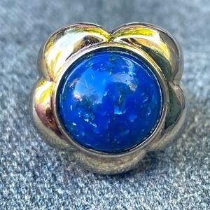 LE MONDE LE BIJOUX Lapis Lazuli stone in 925 sterling flower setting, sz8, 12.8g